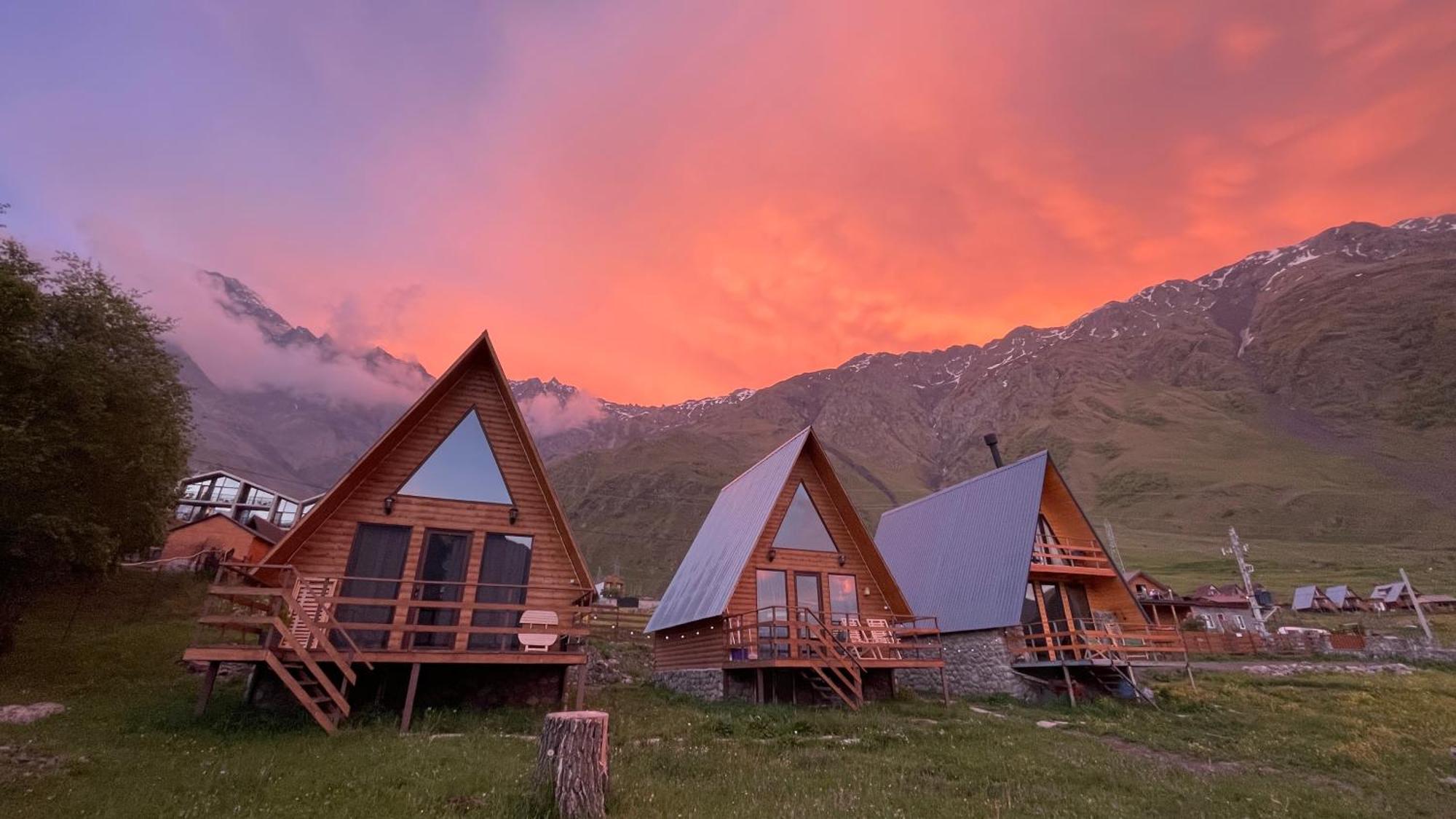 Aura Cottages 卡兹贝吉 外观 照片