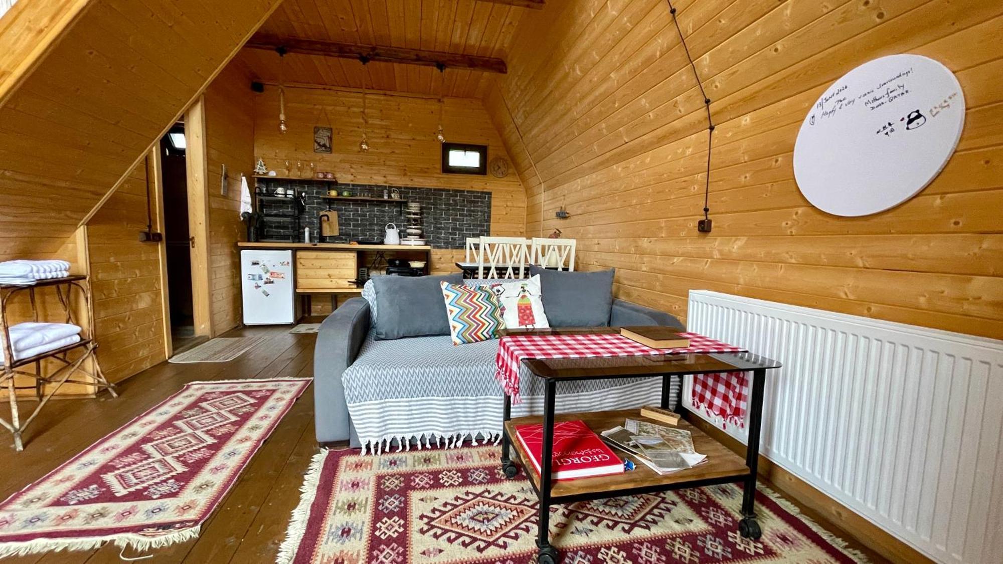 Aura Cottages 卡兹贝吉 外观 照片